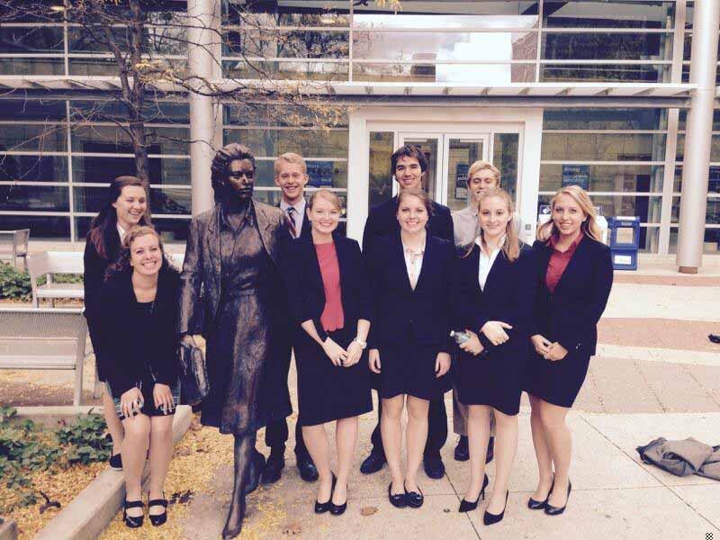 W&Ls Mock Trial team is preparing for its Regionals competition this month. 