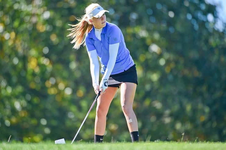 Caroline Holloway, ‘18, is tied for seventh at the ongoing Golfweek Fall Division III Invitational.
Photo courtesy of W&L Sports Information.