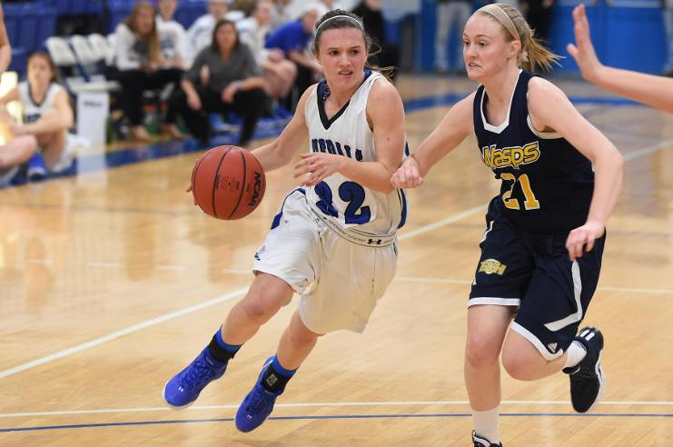 
Jackie Clifford, ‘17, has led the Generals in scoring each of her three years. This year, she is averaging a career high 12.4 points per game. 
Photo courtesy of W&L Sports Info.