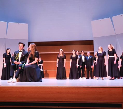 The University Singers made a cameo at the March 15th performance at Wilson Hall. 
Photo by Jess Kishbaugh ‘24.
