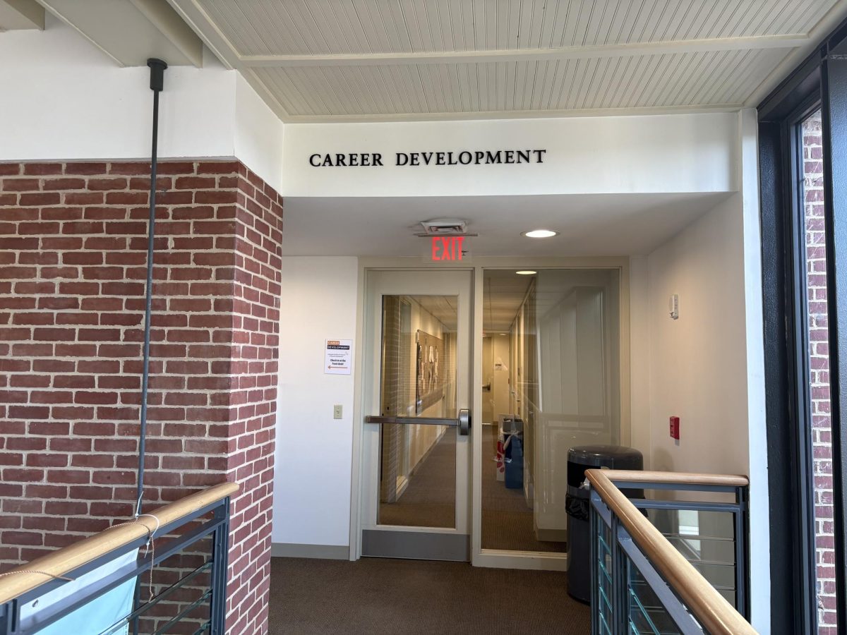 W&L’s Career and Professional Development Office helps students secure jobs. 